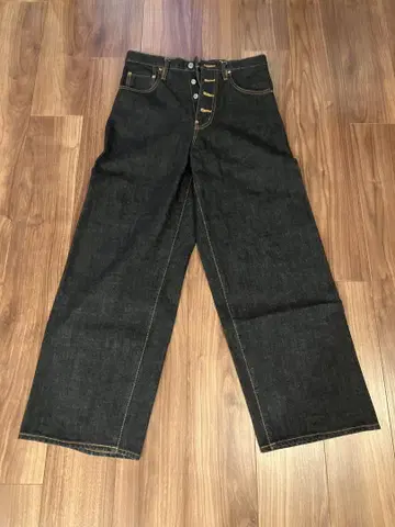 SUGARHILL CLASSIC DENIM PANTS SIZE 32