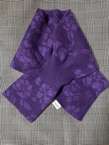 (최종 가격)밀라숀 캐시미어 100% 자카드 프티 머플러