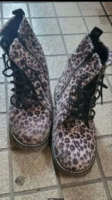 JIGGY 레오파드 무늬 부츠 중고 25 갸루 통굽 레이스업 레오파 송치