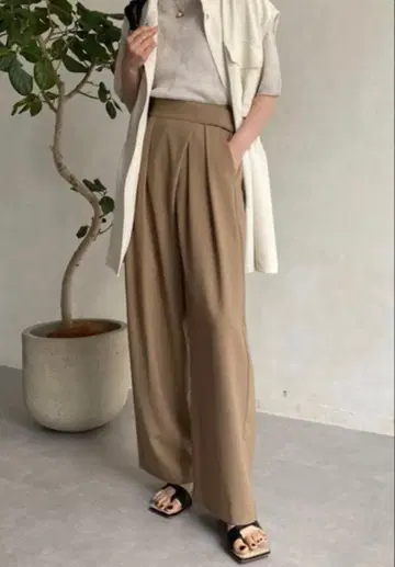 CAPRICIEUX LE'MAGE 벨크로 스트레이트 팬츠 베이지
