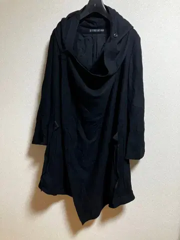 julius 율리우스 랩핑 코트 bk2