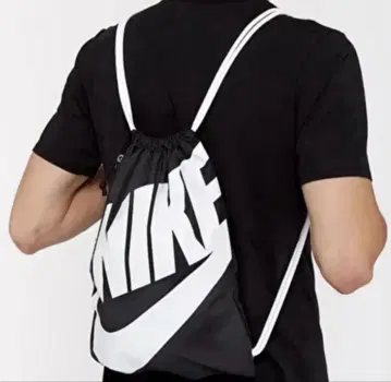 Nike 냅색 블랙/화이트 [ 미사용 새상품 ]