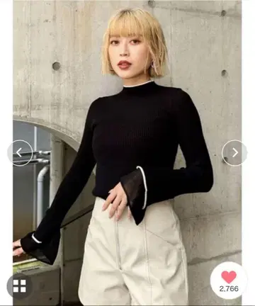 MURUA 벨 슬리브 라인 니트