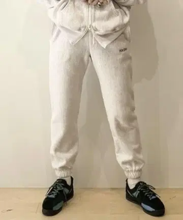 HOLIDAY ULTRA HEAVY SWEAT PANTS