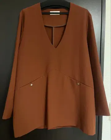 새상품급 이아파피요네 SUM1STYLE 스미스타일 버튼 자켓형 상의