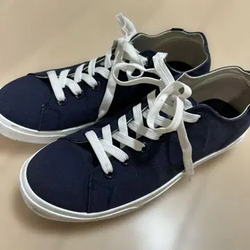 GAP 캔버스 스니커즈