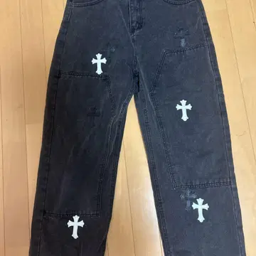 크로스 자수 블랙 데님 팬츠