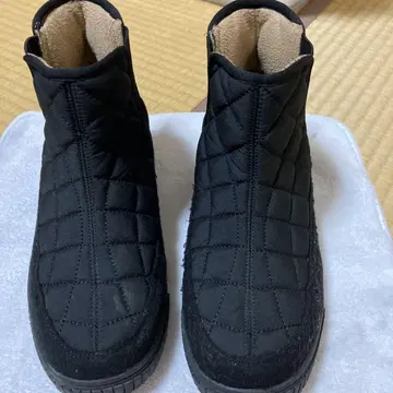 블랙 퀼팅 숏부츠