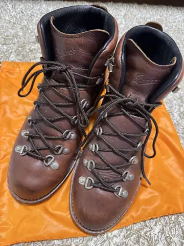 danner (대너) x 쉽스 별주 호윈 마운틴 라이트 한정판
