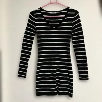 DelyleNoir 보더 원피스