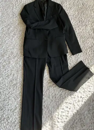 UNIQLO 블랙 수트 셋업 M 사이즈