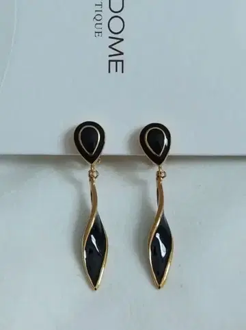 [ 미사용 ] VENDOME BOUTIQUE 귀찌