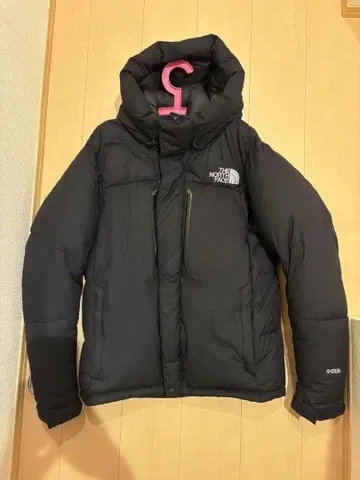 THE NORTH FACE 블랙 다운 자켓