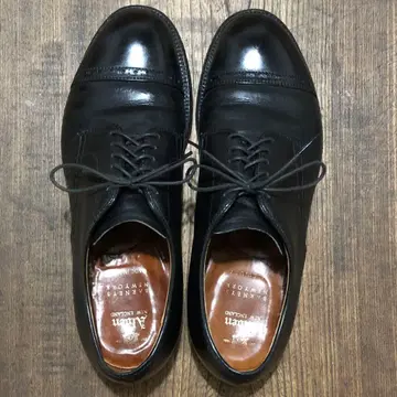 Alden BARNEYS NEWYORK 알든 모디파이드 라스트 8