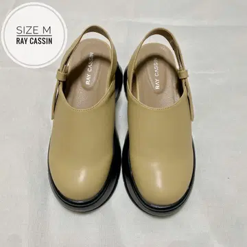 새상품 RAY CASSIN 베이지 통굽 샌들 슬립온 블랙 밑창 M