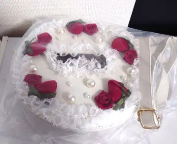 axes femme Anniversary 로즈 케이크 모티브 백