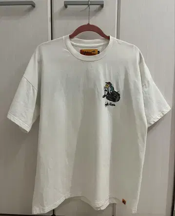 레프트 얼론 자수 T셔츠 M