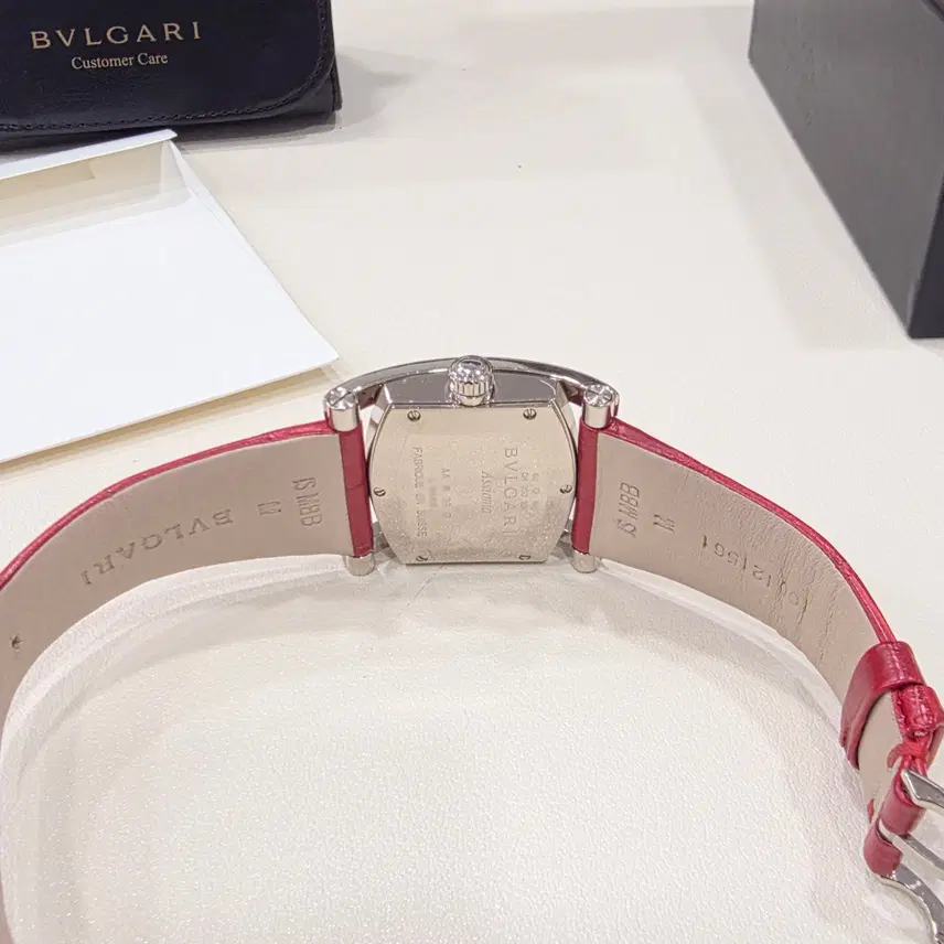 불가리 시계 아시오마 18K화이트골드 다이아 자개다이얼 36MM 쿼츠판매 사진 7