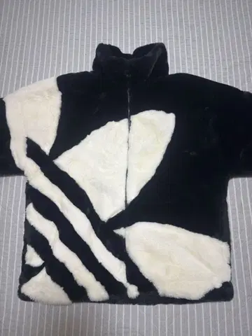 컨디션 최상 adidas 퍼 자켓