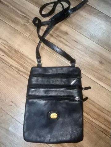 PHILIP POLO 블랙 가죽 사코슈