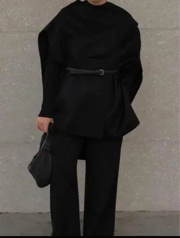 인기 완판템 COS 울 블렌드 케이프 판초