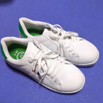화이트 스니커즈 25.5cm