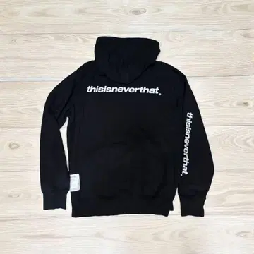새상품급 thisisneverthat 후드티 두꺼움 사이즈 L