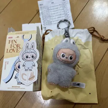 러브브 THE MONSTERS PIN FOR LOVE 알파벳 [ C ]