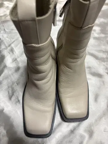 ZARA 베이지 가죽 숏부츠 35