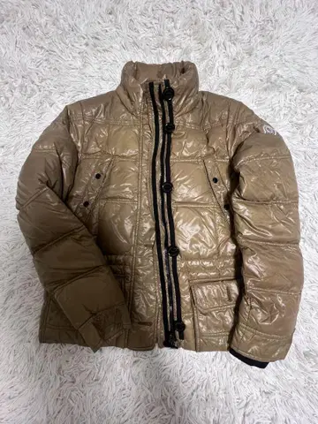 MONCLER 카멜 다운 자켓