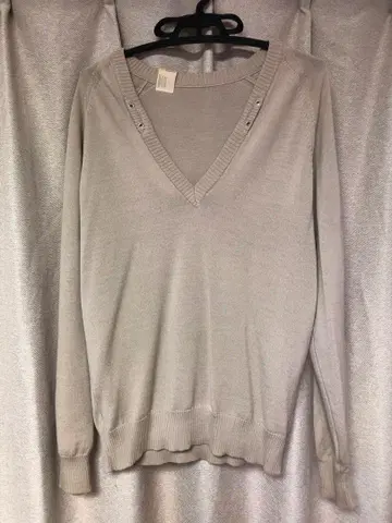 N.HOOLYWOOD 라이트 그레이 V넥 스웨터
