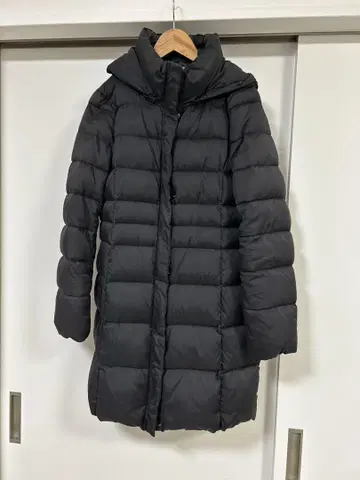 INDIVI 블랙 다운 자켓 38