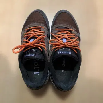 Reebok BoTT 스니커즈