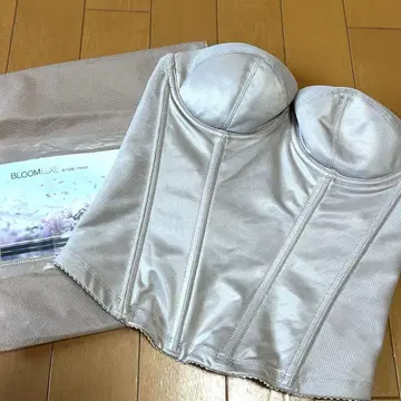 BLOOM LuXE 브라이덜 이너 뷔스티에 C70
