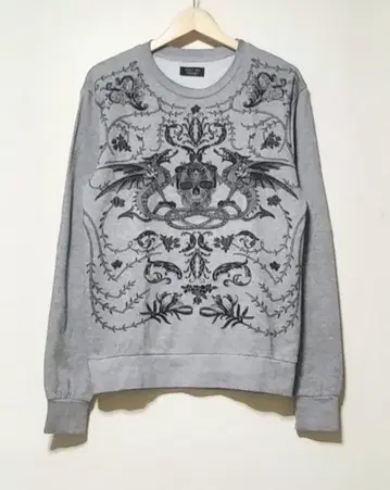 ZARA 자라 스컬 자수 맨투맨/트레이닝복