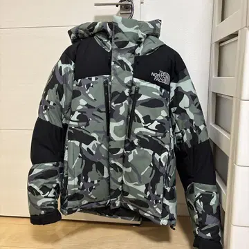 THE NORTH FACE 바르톨로 라이트 다운 자켓 M