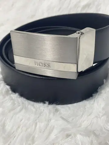 새상품급 HUGO BOSS 휴고보스 가죽 벨트 블랙 박스 포함