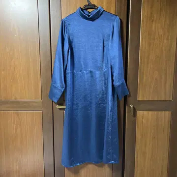 새상품! BEAMS 네이비 터틀넥 긴팔 원피스