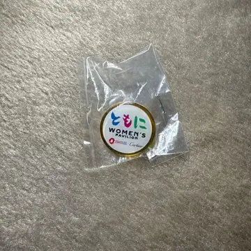 간사이 만박 우먼스 파빌리온 핀배지