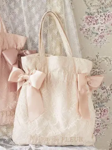 메종 드 플뢰르 레이스 더블 리본 개더 토트백