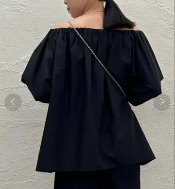 Loungedress 오프숄더 블라우스 블랙