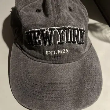 그레이 NEW YORK 캡 EST. 1626