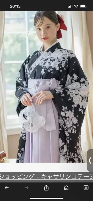 캐서린코티지 블랙과 보라색 꽃무늬 하카마 머리 장식도 세트로 드립니다