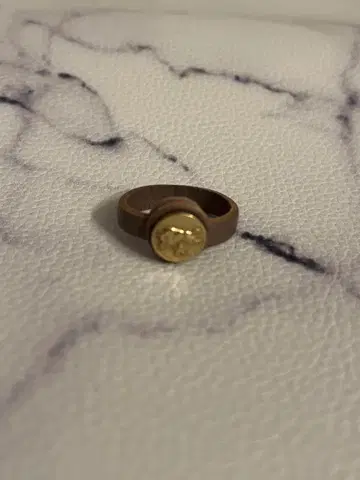 일비종떼 브라운 가죽 반지 골드 컬러 장식