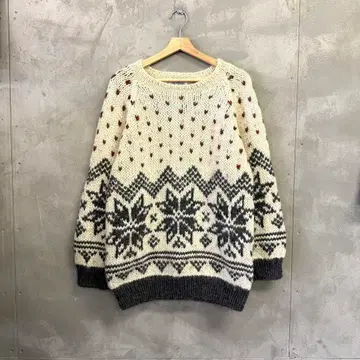 HELLOW WELCOME 울 니트 스웨터 손뜨개질