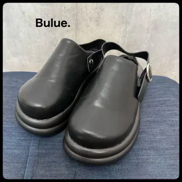 Bulue. 블랙 버클이 달린 사보 크로그 신발