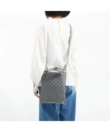 메쉬 그레이 숄더백
