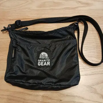 새상품급 GRANITE GEAR 블랙 경량 하이커 사첼