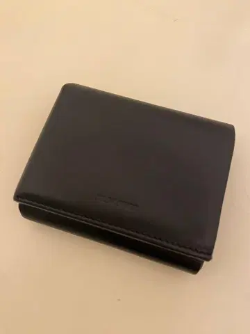 질 샌더 블랙 3단 폴더형 지갑 가죽