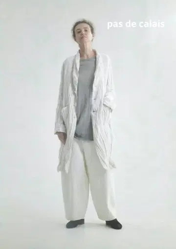 [ pas de calais ] 일본제 라메편 절개 니트